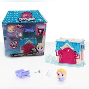 Disney Doorables Mini Playset Elsa’s Frozen Castle, by Just Play